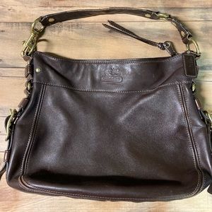 Coach Vintage Brown Leather purse. Quality made!!!